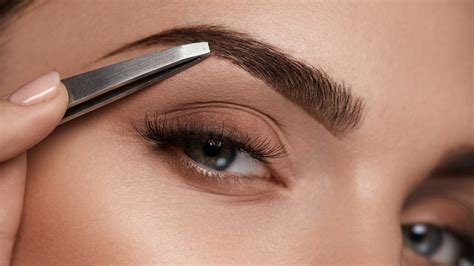 How To Shape Your Eyebrows on Video: Step-by-Step Guide | PERFECT