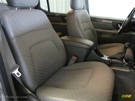 2004 GMC Envoy XUV SLE Interior Color Photos | GTCarLot.com