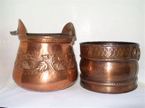 Two copper plant pots - Catawiki