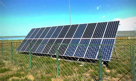 File:Solar panels in Ogiinuur.jpg - Wikipedia