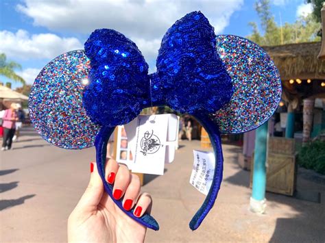 PHOTOS: New 2020 Minnie Ear Headbands Ring in the New Year at Walt Disney World - WDW News Today