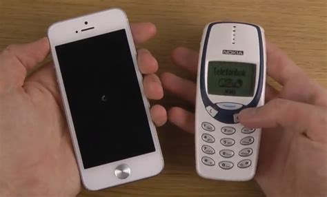 Video: iPhone 5 and iOS 7 vs Nokia 3310 : My Nokia Blog - 200