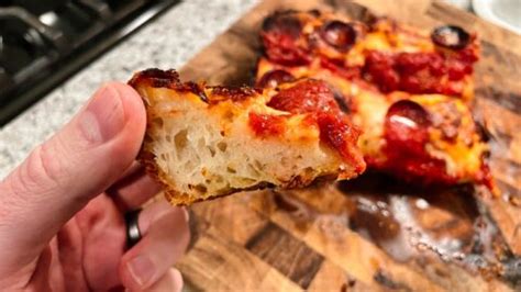 Crunchy Goodness: The Best Detroit-Style Pizza Recipe