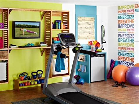 heim-fitnessstudio dekorieren-einrichten-frische-wandfarben | Gimnasio en casa, Diseño de ...