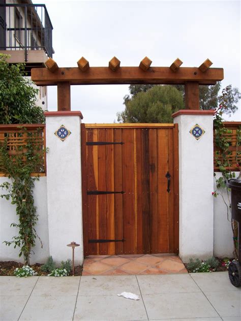 Wooden Gate Door, Wooden Garden Gate, Garden Gates And Fencing, Wood Gate, Hacienda Style Homes ...