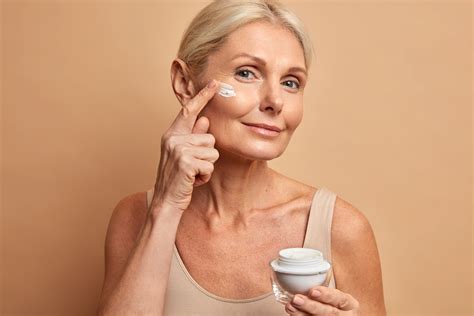 Ultimate Guide to Anti-Aging Creams: Top Picks and Tips for Youthful Skin