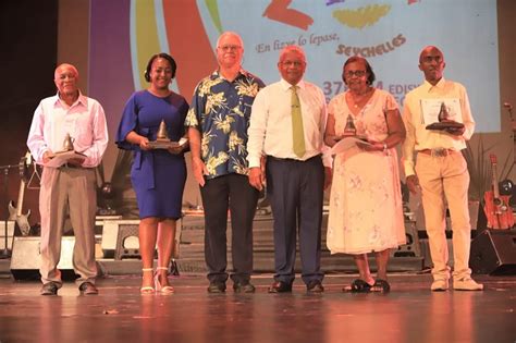 Pioneers of Seychelles culture awarded at opening of Creole Festival – Seychelles Broadcasting ...