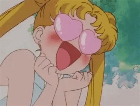 Sailor Moon Usagi Tsukino Heart Pumping Eyes GIF | GIFDB.com