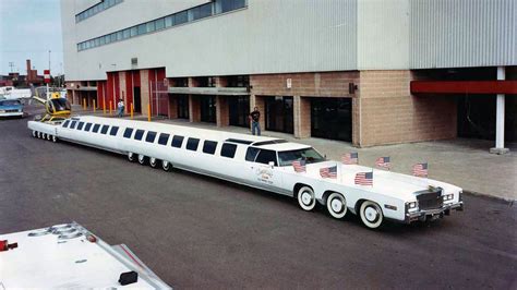 World’s Longest Car, the American Dream Limo, Is ‘80s Extravaganza at Its Best - autoevolution