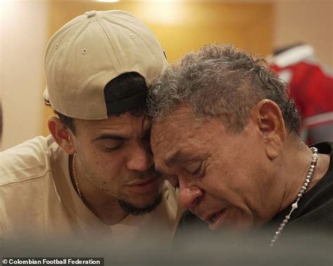 Luis Diaz and crying father reunited for first time since kidnapping ...