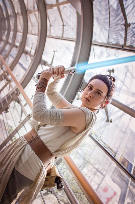 The 30 Best Rey Skywalker Cosplays We've Ever Seen (Most Beautiful) | Gamers Decide