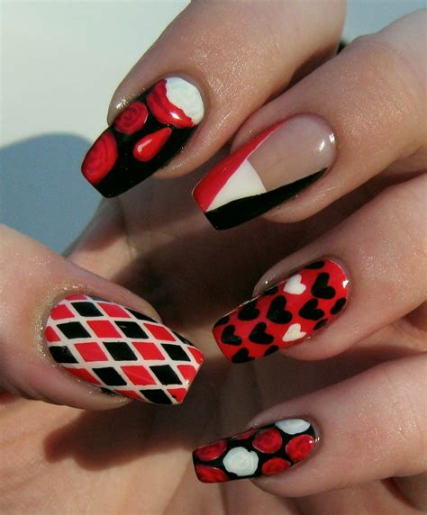 Queen of hearts, painting the roses red nail art | Queen nails, Heart nail designs, Stylish ...