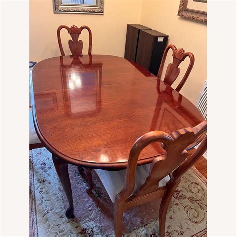 Havertys Cherry Dining Room Set with 4 Chairs - AptDeco