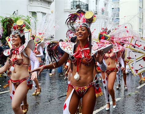 Ultimate Guide to Notting Hill Carnival in London - 2020 - Roaming Required