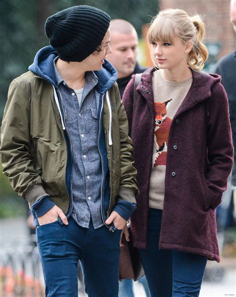 Harry Styles Defends Ex Taylor Swift Once Again - Masala.com