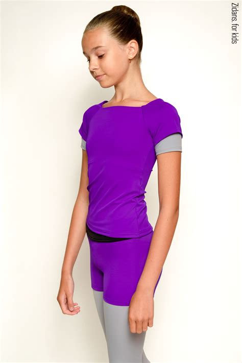 Purple activewear T-shirt. Grey sports leggings for kids and teens. Zidans - clothes for ballet ...