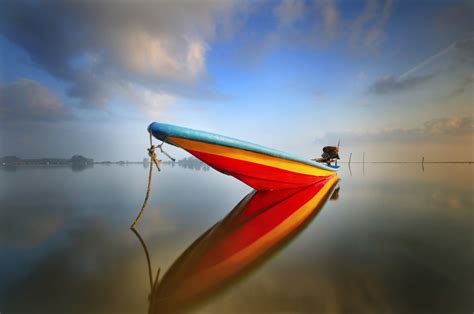 Download Vehicle Boat HD Wallpaper