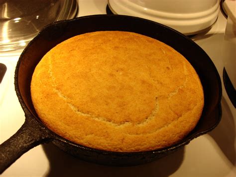 An example of Southern vs. Yankee cornbread recipes, including the common misconception about ...
