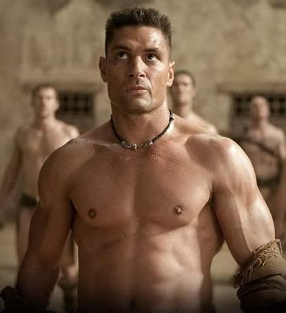 Hero : Manu Bennett | Manu bennett, Spartacus, Spartacus workout