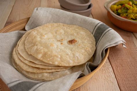 Chapati or Roti (Indian Flat Bread) - Spice and Colour