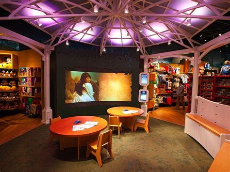 disney store event - Google zoeken | Store design, Retail inspiration, Disney store