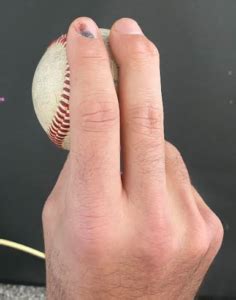 Two Seam Fastball (grip, tips, how to throw!)