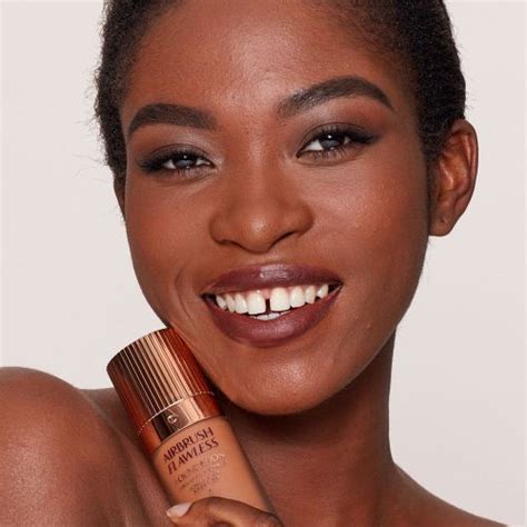 Airbrush Flawless Foundation: Full Coverage Foundation - Shade 14 Neutral | Charlotte Tilbury