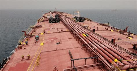 Big risks in oil transfer from rusting Yemen tanker: Greenpeace - Al-Monitor: Independent ...