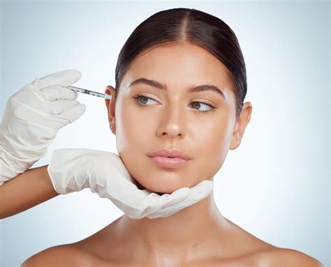 How Dermal Fillers can help treat acne scarring and other facial scars?