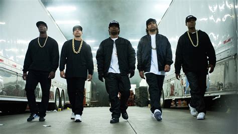 Straight Outta Compton brings back '90s gangster rap - Daily Trojan