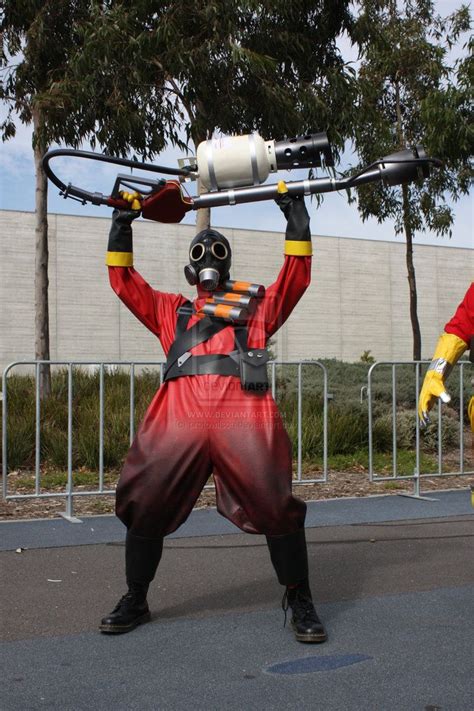 proto pyro cosplay | Team fortress 2, Tf2 cosplay, Team fortress