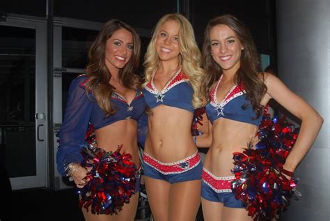 Pro Cheerleader Heaven: The New England Patriots Cheerleaders are Ready for Prime Time!