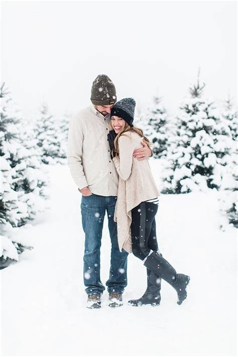 30+ Romantic Winter Photoshoot Ideas for Couple | Fotografovanie, Vzťahy, Amor