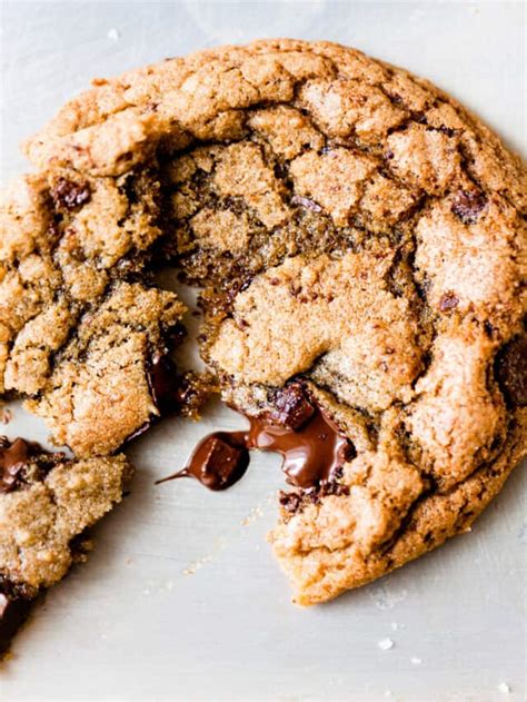 Chocolate Chip Cookies- Aldi Recipes - Savvy Bites