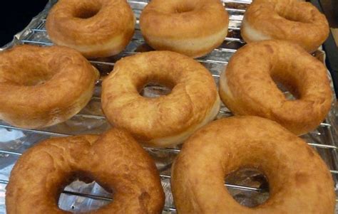Krispy Kreme Donut (Doughnut) Recipe | Homemade donuts recipe, Easy ...