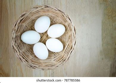 13,644 5 Eggs Images, Stock Photos & Vectors | Shutterstock