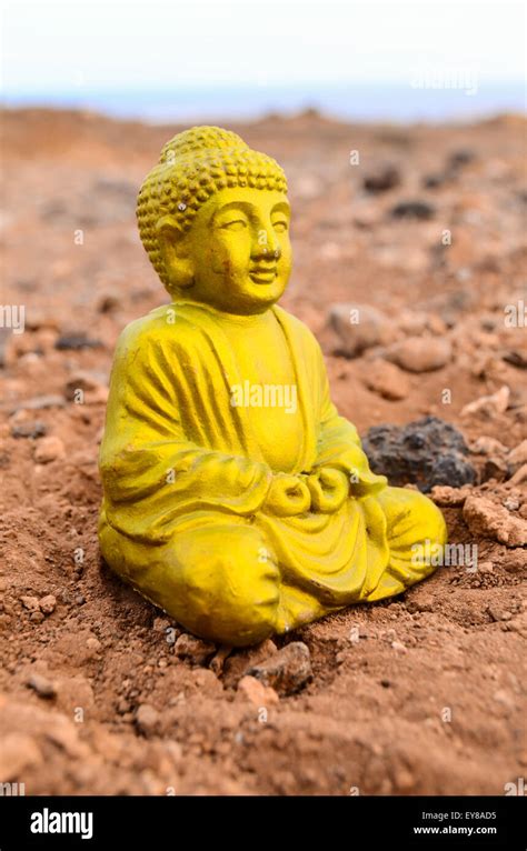 One Ancient Buddha Statue Stock Photo - Alamy