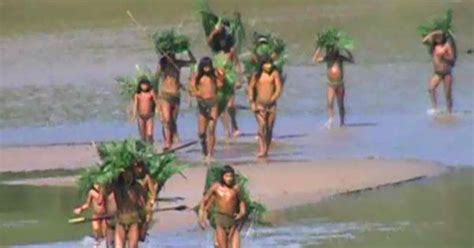 Never seen before pictures emerge of remote Amazon tribe who have lived in forest for 600 years ...