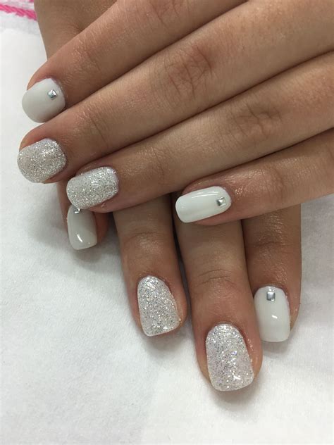 White and White Glitter Gel Nails | Glitter gel nails, Glitter gel nail ...