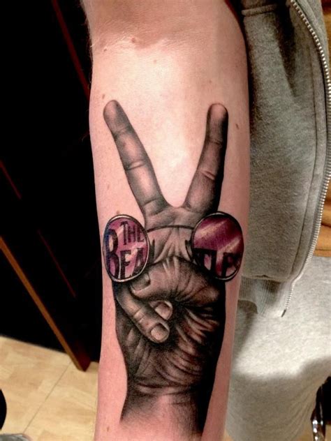 #tattoo by Eze Nunez | Beatles tattoos, Tattoos, Cool tattoos