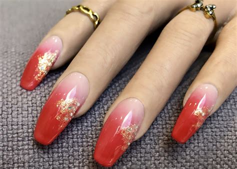Chiêm ngưỡng mẫu ombre nails red and pink được yêu thích nhất