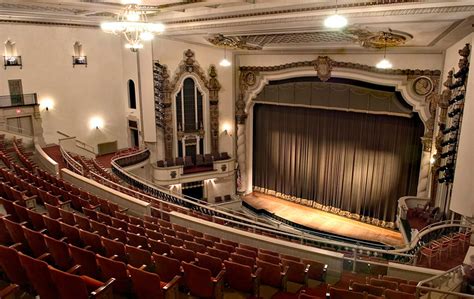 Saenger Theatre Seating Capacity | Elcho Table