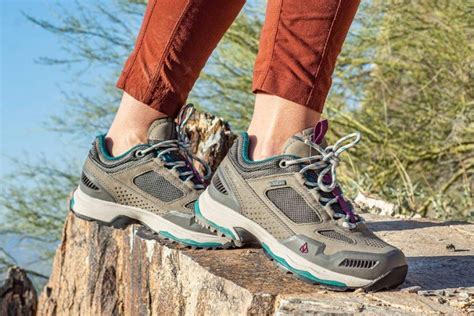 11 Best Hiking Shoes For Wide Feet (The Best Outfits)