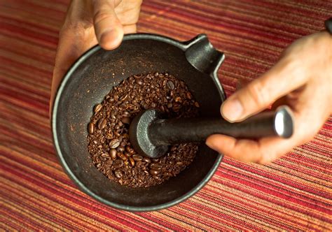 Ways of Grinding Coffee Beans to Make “The Perfect Cup” - Coffee Dusk