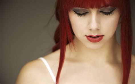 Casual Weekend Outfit, Girls With Red Hair, Facebook Cover Photos, Giovanni, Art Wallpaper ...