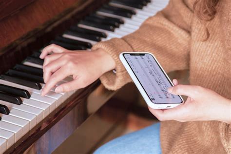 Digital piano sheet music - revolutionizing music scores - OKTAV