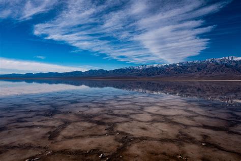 Bad Water Basin Salt Flats, Death Valley, California [OC] [6000 x 4000] : r/EarthPorn