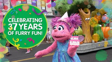 Sesame Place Birthday Parade 2017 (COMPLETE) - YouTube