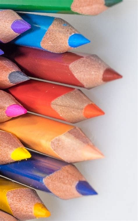 Unusual blending methods for colored pencil – Artofit