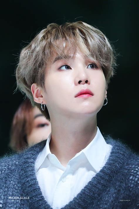 Pin by 🐨🍴👴🏻🦄🐥🐯🐰⁷(JP) on SUGA 민윤기 閔玧其 | Mma 2019, Yoongi, Bts suga